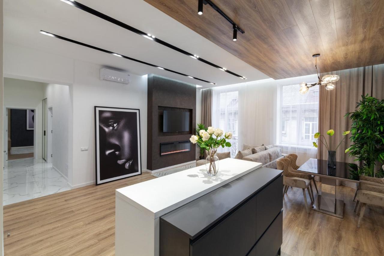 Royal Vip Apartment On Franka 14 Λβιβ Εξωτερικό φωτογραφία